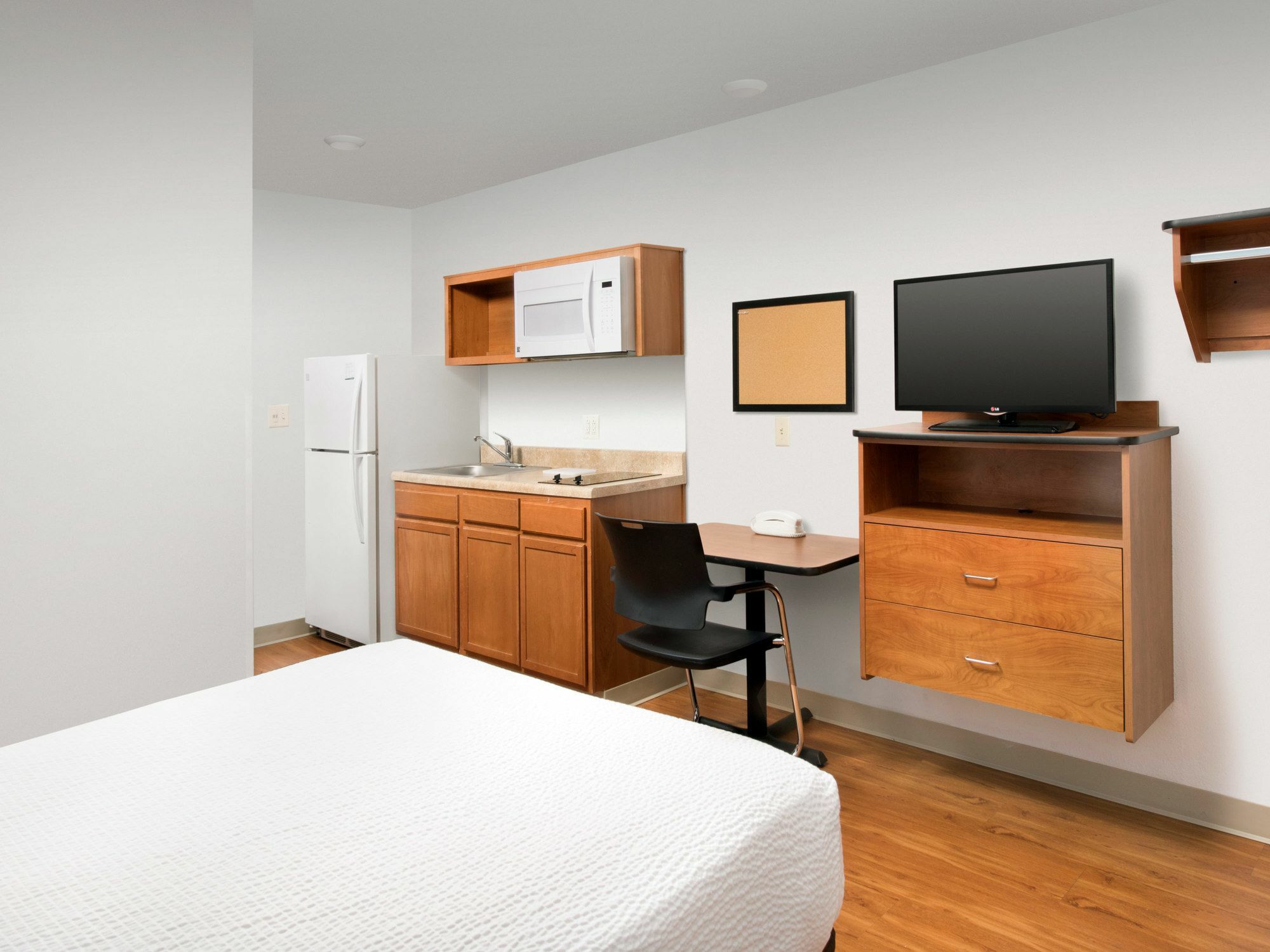 Extended Stay America Select Suites - Cleveland - Airport Fairview Park Luaran gambar